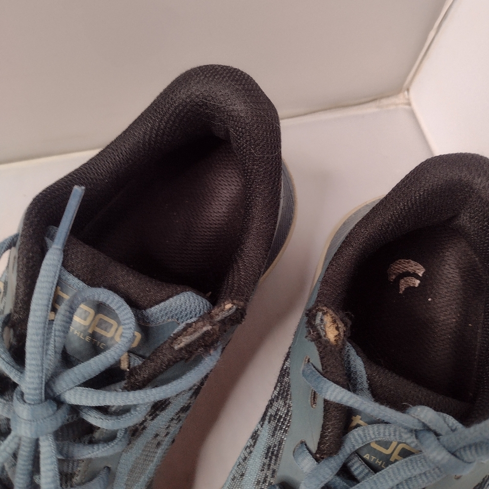 Topo Women's Ultraventure 4 Sneakers Size 6.5 Blue Shoes Running NN - Picture 3 of 7